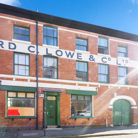 Chic In The Heart Of Birmingham's Jewellery Quarter *