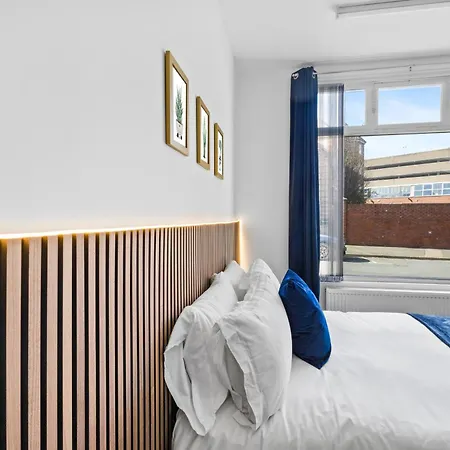 Apartment Chic In The Heart Of Birmingham's Jewellery Quarter Birmingham